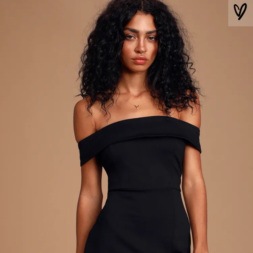 Lulus off the shoulder, mini, body con dress